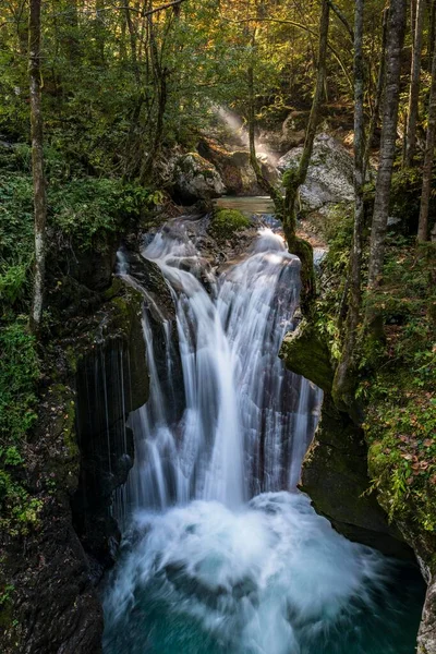Vodopád Podzim Lepenjica Soca Valley Bovec Triglav National Park Slovinsko — Stock fotografie