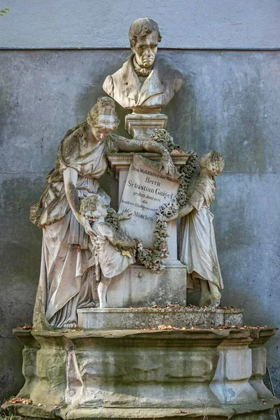 Tomb Sebastian Gaigel Benefactor Orphans Sdfriedhof Munich Bavaria Germany Europe — 스톡 사진