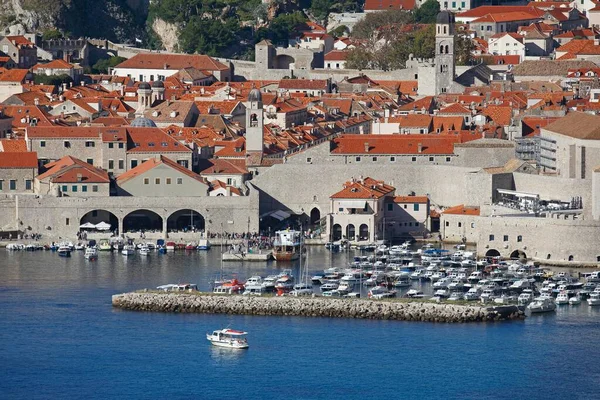Cidade Velha Histórica Dubrovnik Com Muralhas Porto Cidade Dalmácia Croácia — Fotografia de Stock
