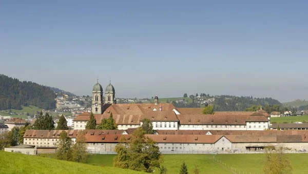 Einsiedeln Uhrturm Und Klostergebäude Schweiz Europa — Stockfoto