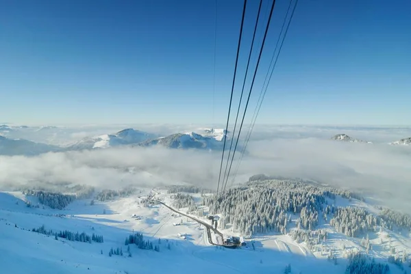 Uitzicht Vanuit Een Antenne Tram Het Besneeuwde Landschap Kanton Apenzell — Stockfoto