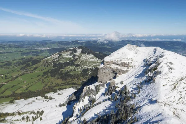 1751 Wysokości Pokryta Śniegiem Góra Kamor Alpach Appenzell Kanton Appenzell — Zdjęcie stockowe