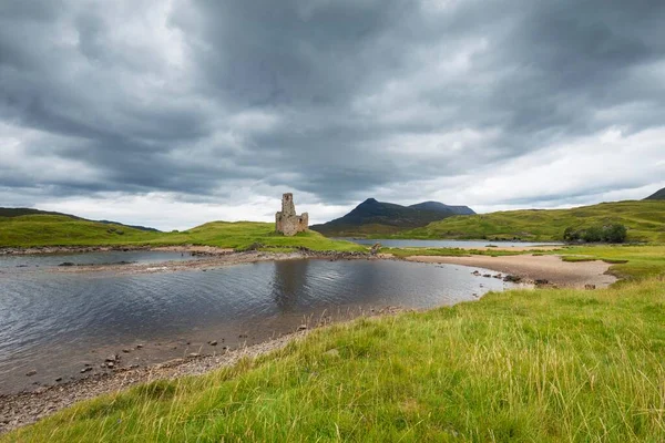 Ruïnes Van Ardvreck Castle Een Schiereiland Het Meer Van Loch — Stockfoto