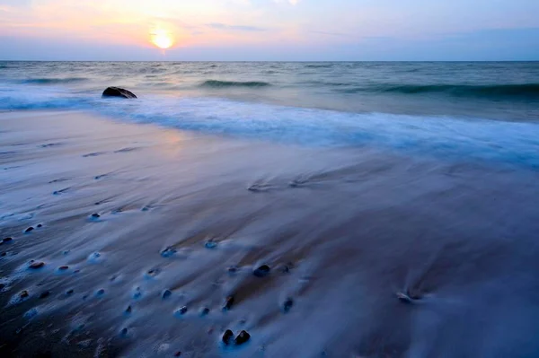 Onda Praia Mar Báltico Fehmarn Schleswig Holstein Alemanha Europa — Fotografia de Stock