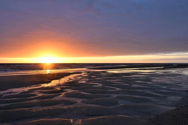 干潮時の日没 テクセル 西フリジア諸島 北オランダの州 オランダ ヨーロッパ — ストック写真