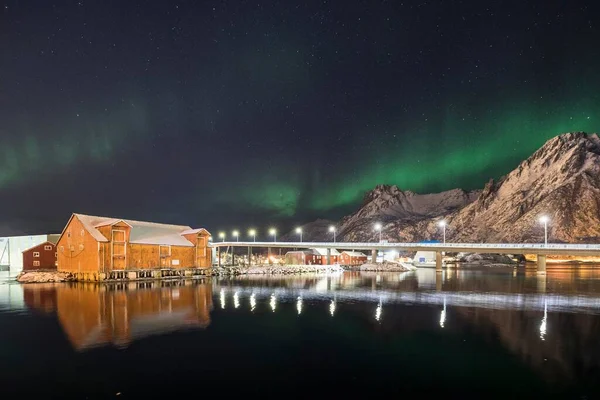 Northern Lights Aurora Borealis Svolvaer Townscape Harbour Illuminated Bridge Svolvaer — Stock fotografie