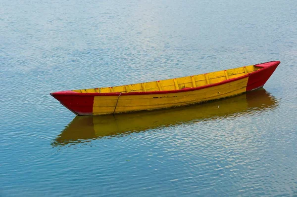 Buntes Boot Auf Dem Fewa See Pokhara Nepal Asien — Stockfoto