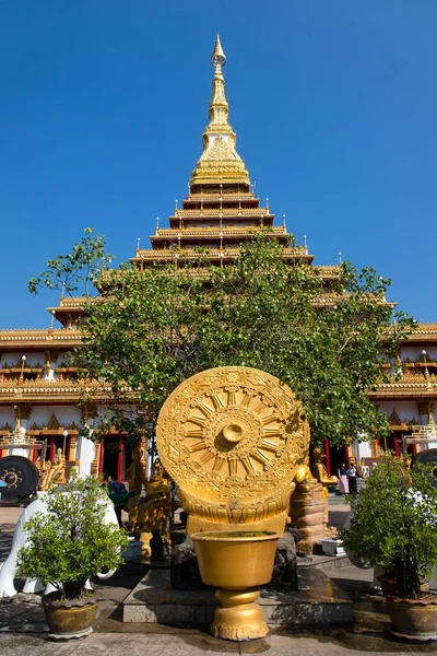 Roue Vie Devant Stupa Phra Mahathat Kaen Kakhon Temple Wat — Photo