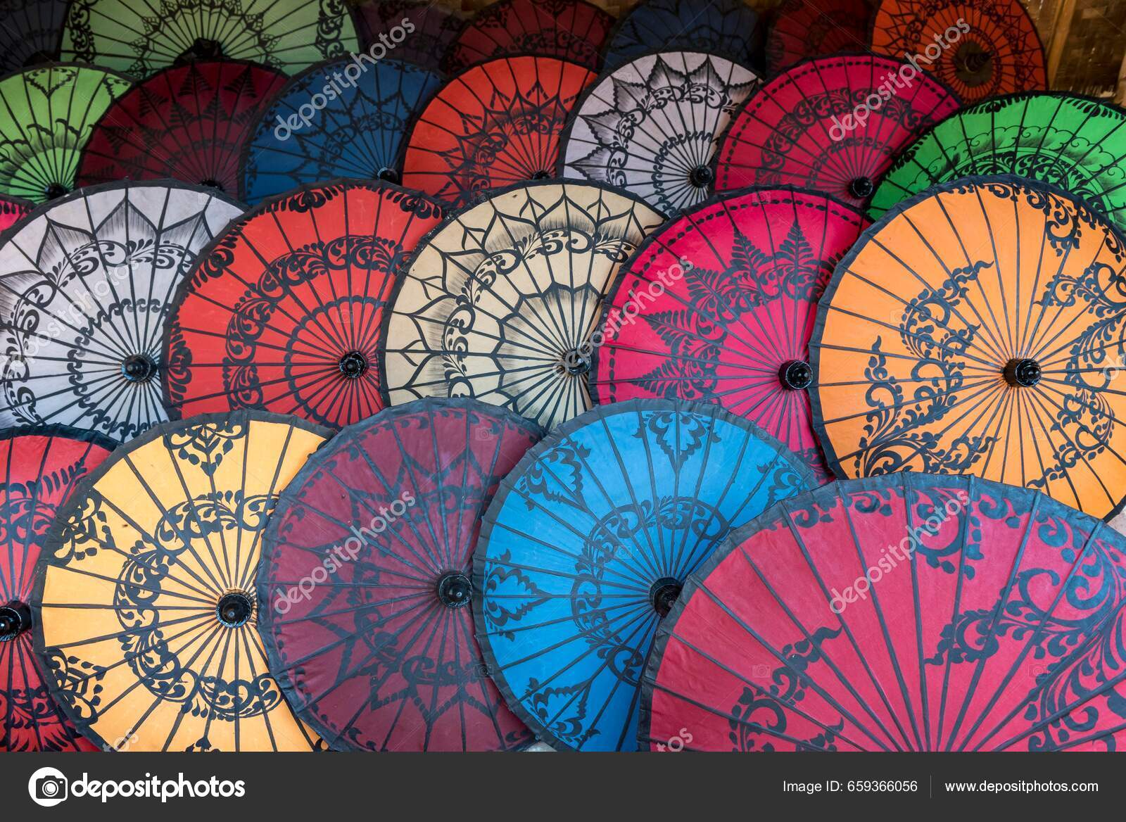 Tradiční Řemeslné Deštníky Prodávané Jako Turistické Dary Bagan Mandalay  Division — Stock Fotografie © imagebrokermicrostock #659366056