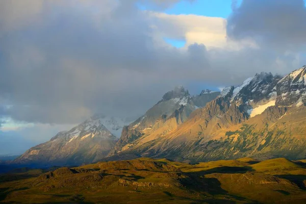 Cerro Almirante Nieto Cuernos Sunrise Clouds Torres Del Paine National — Stock Photo, Image