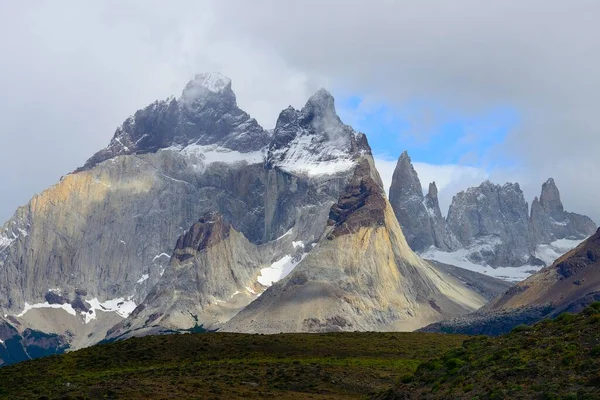 Cuernos Del Paine Massif Clouds Lake Nordenskjold Torres Del Paine — Stock Photo, Image