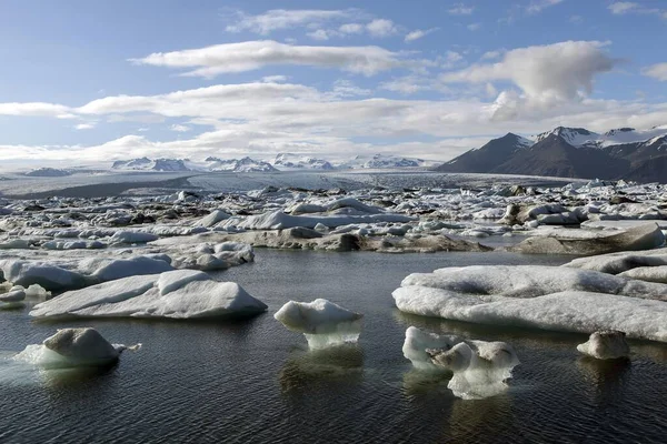 Pequenos Icebergs Lago Glacial Lagoa Geleira Jkulsrln Glaciar Traseiro Vatnajkull — Fotografia de Stock