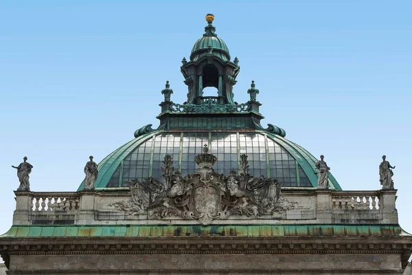Lanterna Brasões Figuras Decorativas Antigo Palácio Justiça Munique Alta Baviera — Fotografia de Stock