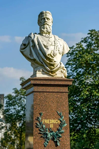 Busto Marmo Monumento Imperatore Federico Iii Giardino Termale Bad Homburg — Foto Stock