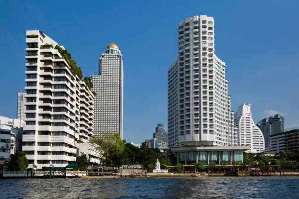 Вид Mae Nam Chao Phraya Shanghi Hotel Fashua State Tower — стоковое фото