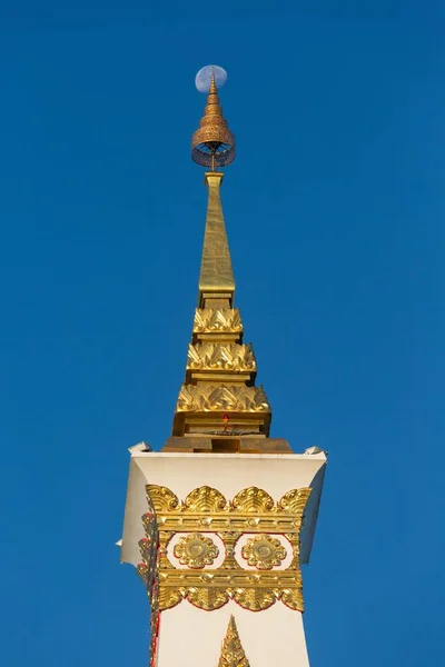 Merletto Chedi Wat Phra Che Phanom Decorato Con Ornamenti Oro — Foto Stock