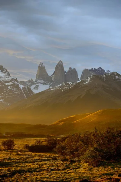 Massif Torres Del Paine Avec Nuages Poussière Coucher Soleil Parc — Photo