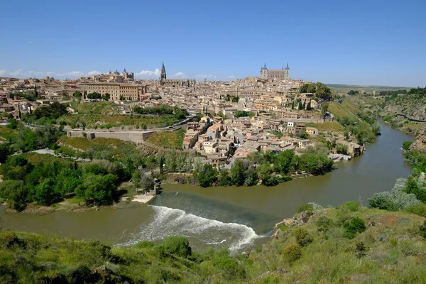 Kilátás Tagus Folyóra Toledo Óvárosára Castilla Mancha Spanyolország Európa — Stock Fotó