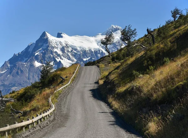Estrada Terra Através Parque Nacional Torres Del Paine Patagônia Chile — Fotografia de Stock