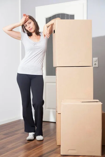 Woman Moving House View — Stock Photo, Image
