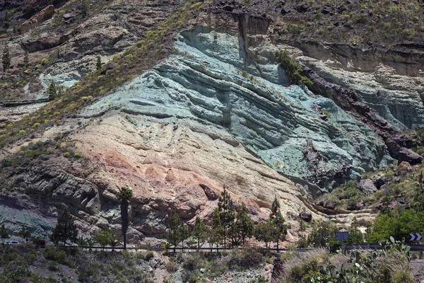Turquoise Colored Rock Layer Los Azulejos Veneguera Volcanic Rock Steeped — Stock Photo, Image
