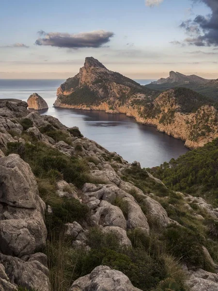 Прибрежный Пейзаж Вечернем Свете Cap Formentor Майорка Балеарские Острова Испания — стоковое фото