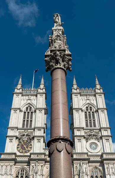 Crimean War Indian Mutiny Memorial Column Front Westminster Abbey London — 图库照片