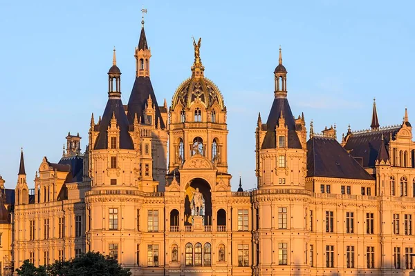 Zamek Schwerin Wieczornym Słońcu Schwerin Meklemburgia Pomorze Przednie Niemcy Europa — Zdjęcie stockowe