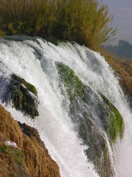 Piękny Widok Wodospad Kontekst Natury — Zdjęcie stockowe