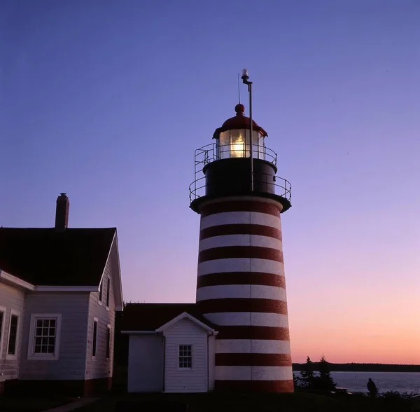Sunrise West Quoddy Light 1808 Lubec Nordkusten Maine Usa Nordamerika — Stockfoto