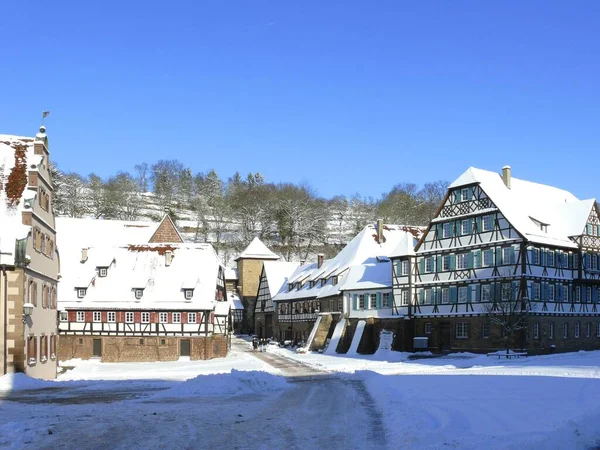 Klosterhof Mit Mühlenturm Maulbronn Kloster Mit Schnee Winter — Stockfoto