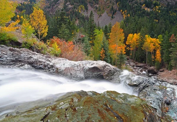 Vacker Utsikt Över Vattenfallet Naturbakgrund — Stockfoto