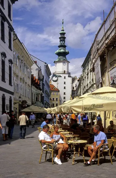 Μπρατισλάβα Pressburg Σλοβακία Πεζοδρομημένη Ζώνη Στην Πύλη Του Μιχαήλ Ευρώπη — Φωτογραφία Αρχείου