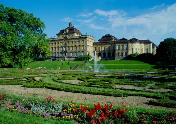 Zamek Ludwigsburg Kwitnący Barok Park Zamkowy Zamek Rezydencyjny Ludwigsburg Badenia — Zdjęcie stockowe