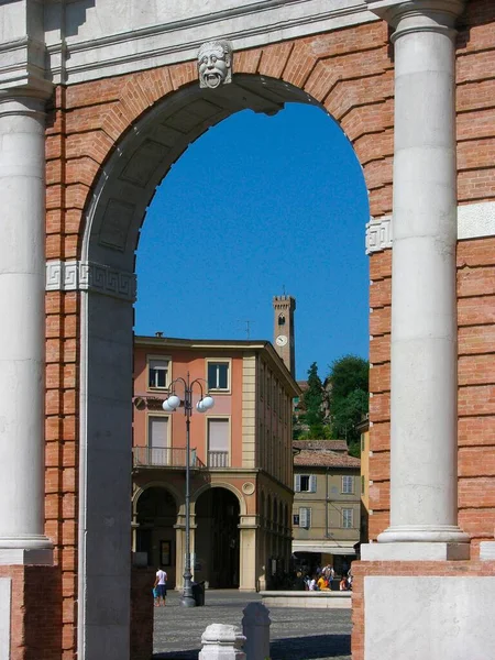 古城的胜利拱门纪念碑 罗马的桑塔坎格洛 Emilia Romagna 意大利 — 图库照片