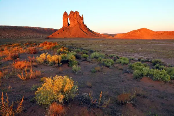 Boundary Butte Arch Sunrise Navajo Reservation South Bluff Utah Eua — Fotografia de Stock