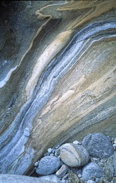 Verzasca山谷的石子河 — 图库照片