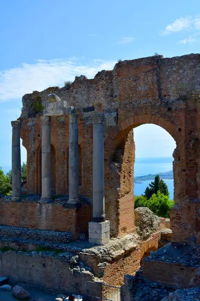 Италия Italia Sicily Taormina Greek Roman Theatro Teatro Greco Romano — стоковое фото