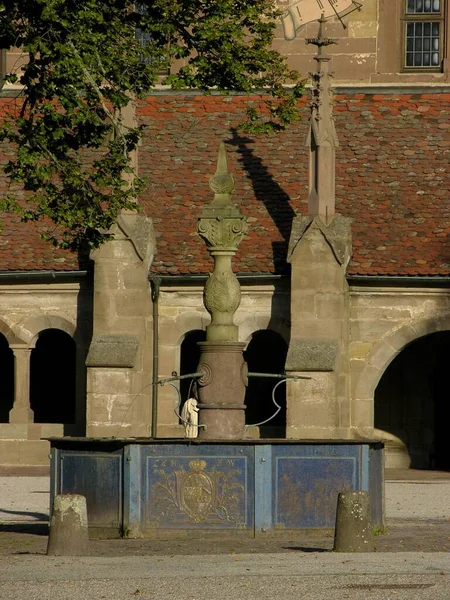 Monastère Maulbronn Fontaine Dans Cour Monastère Site Patrimoine Mondial Unesco — Photo