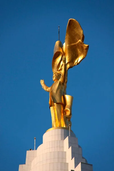Golden Statue Late Head State Niyazov Top Neutrality Tower Ashgabat — Stock Photo, Image