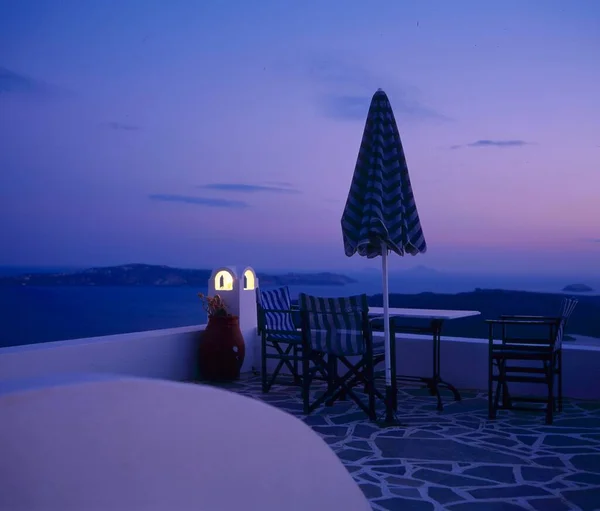 Teras Dengan Pemandangan Laut Malam Santorini Yunani Patio Dengan Melihat — Stok Foto