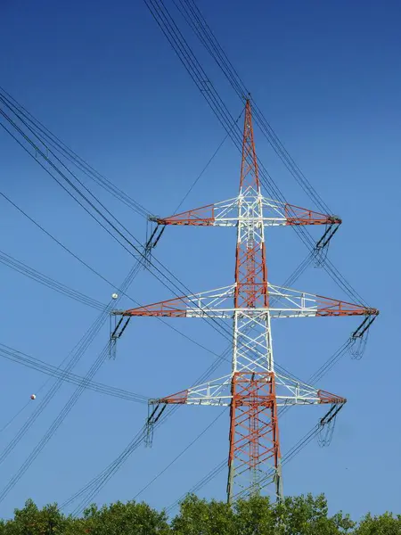 Pilones Potencia Líneas Eléctricas Eléctricas Líneas Aéreas Electrosmog —  Fotos de Stock