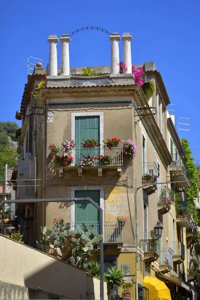 Italy Italia Sicily Taormina City Centre Residential Building Columns Europe — Stock Photo, Image