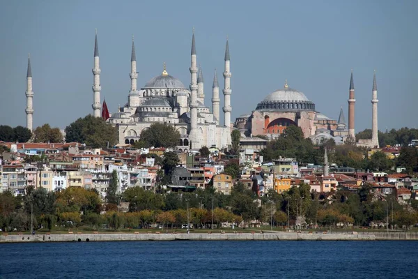 Вид Блакитну Мечеть Софію Мармурового Моря Стамбул Туреччина — стокове фото