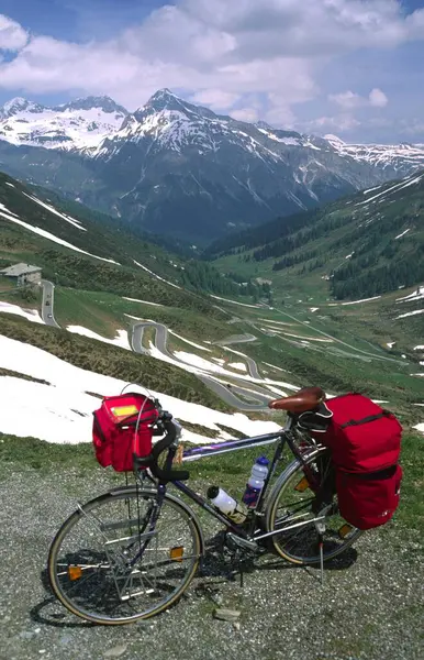 Przełęcz Bernina Rower Włochy Góry Alpy Europa — Zdjęcie stockowe