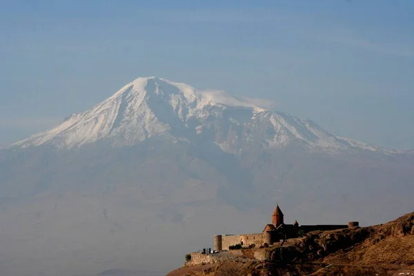 Monastère Khor Virap Côté Arménien Dans Magnifique Contexte Grand Ararat — Photo