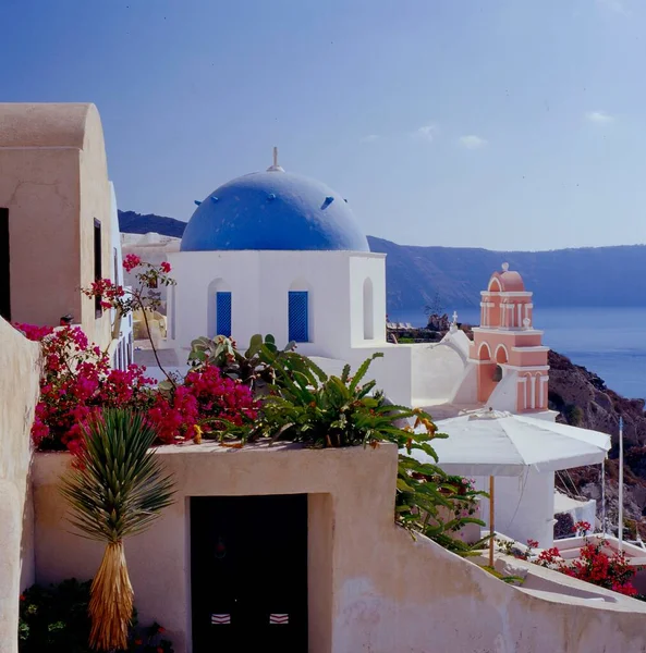 Houses Dome Bell Tower Church Oia North Cyclades Island View — Stock Photo, Image
