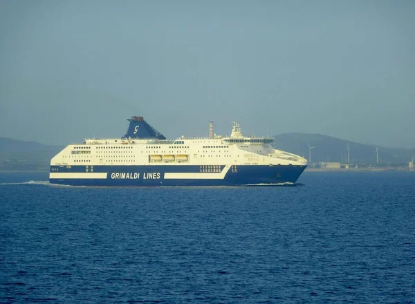Italia Italia Grimaldi Ferry Cerca Cerdeña Cerdeña Porto Torres Saremar — Foto de Stock