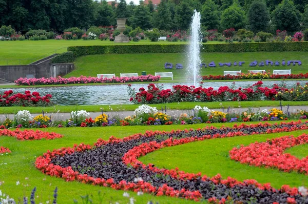 Flowering Baroque Flowerbeds Palace Park — Stock Photo, Image
