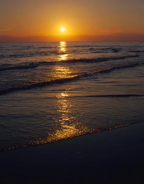 土耳其里维拉附近海滩上的日落 — 图库照片